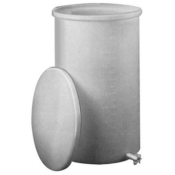 7-1/2-Gallon Flat-Bottom Tank with Spigot and Cover Image